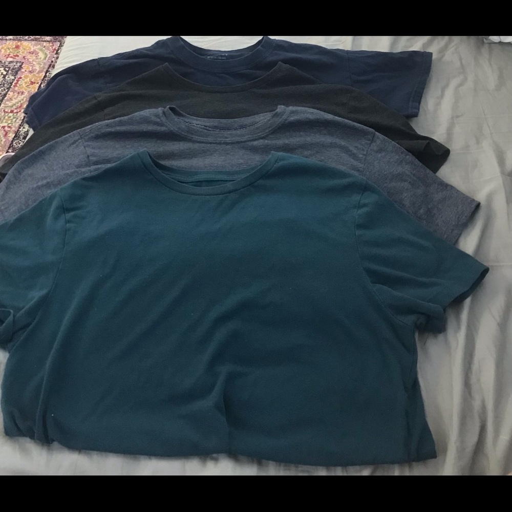 Bundle 4 plain mens T-shirts